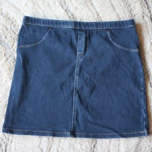 Blue HUE Denim Miniskirt Size M